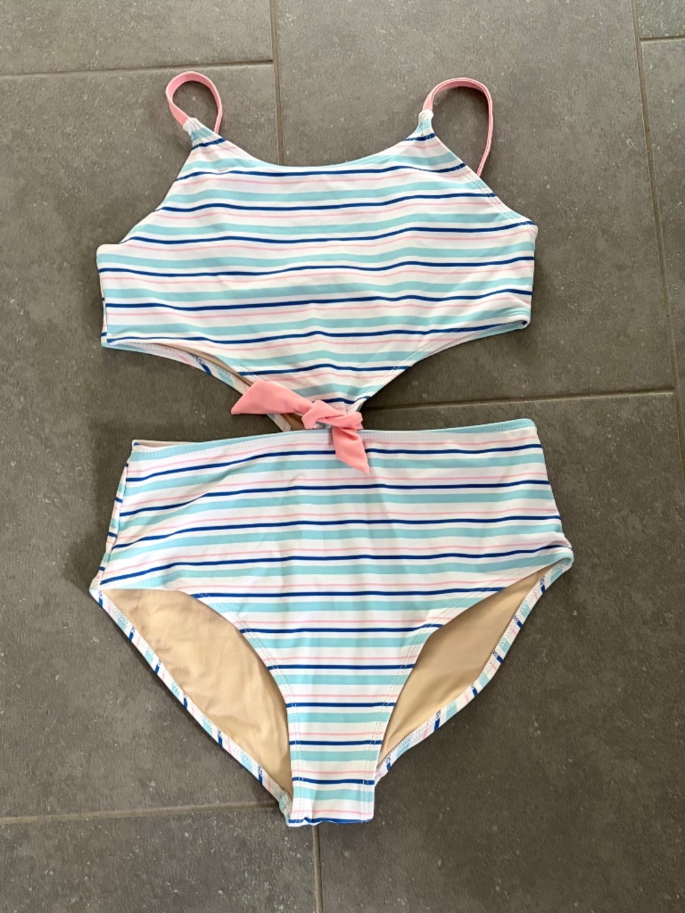 Noe One Piece Bathing Suit